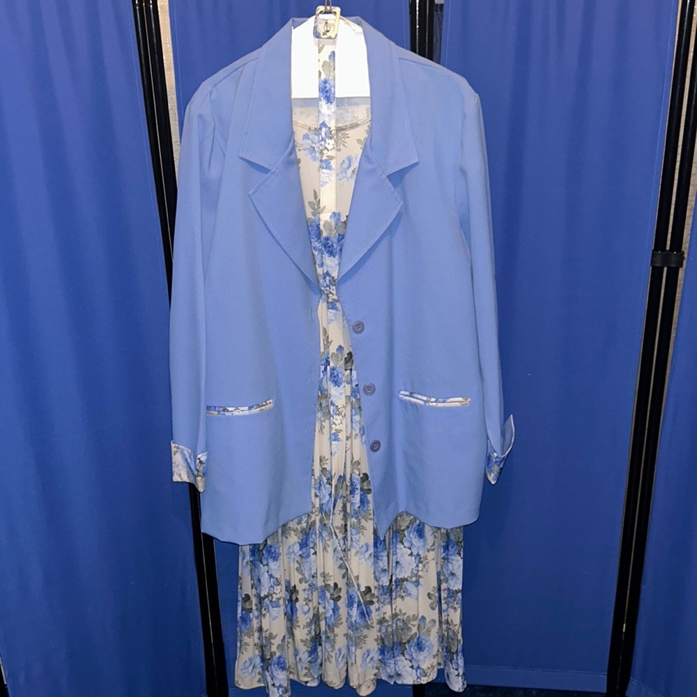Floral Pastel 2-Piece Suit
